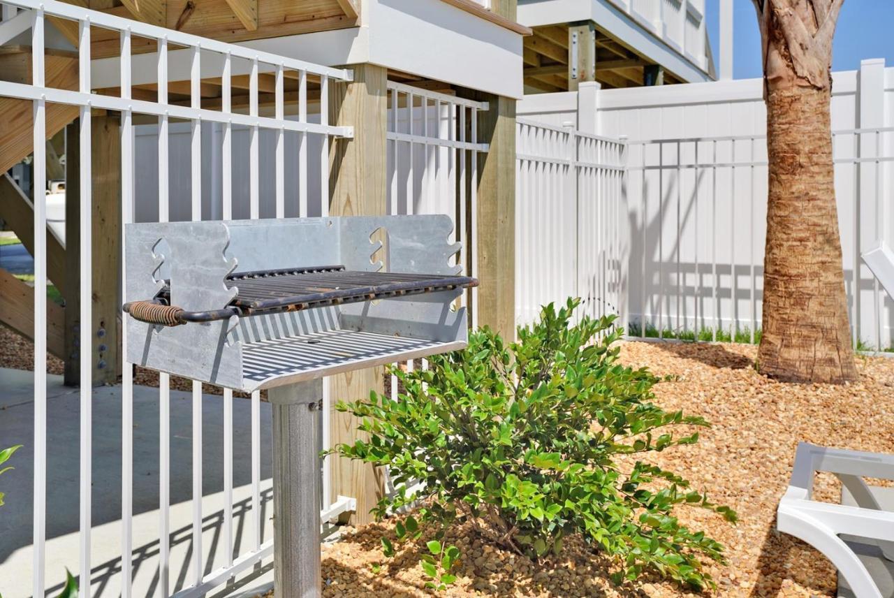 Villa Seas The Day Oak Island Exterior foto